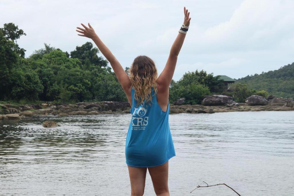 Mad Monkey Koh Rong Samloem Hostel Đảo Koh Rong Samloem Ngoại thất bức ảnh